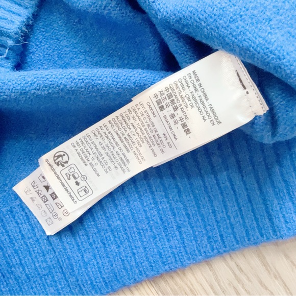 Levi's® Premium
LOOSE SWEATER VEST
XS men - Picture 10 of 12